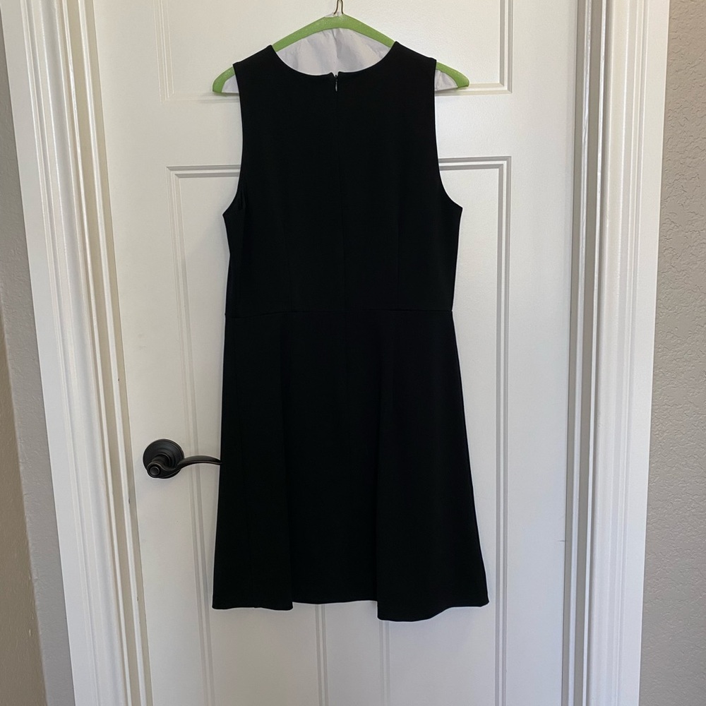 Elegant Black Sleeveless Dress